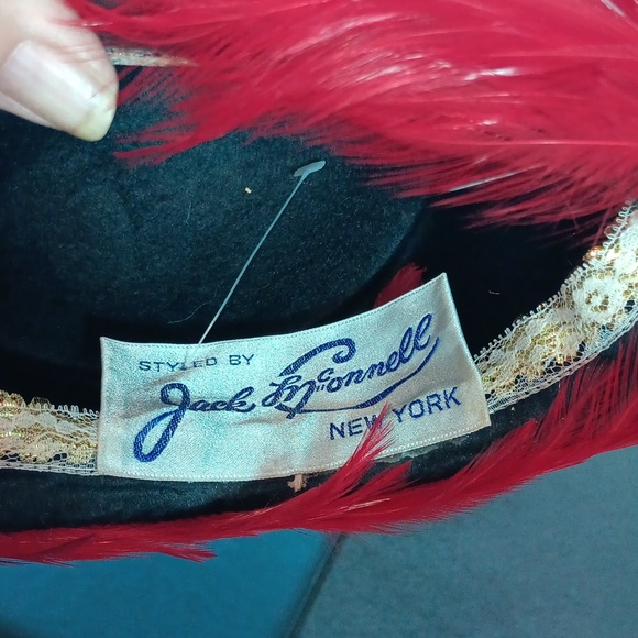 Vintage Jack McConnell of New York with red feather - Picture 3 of 5